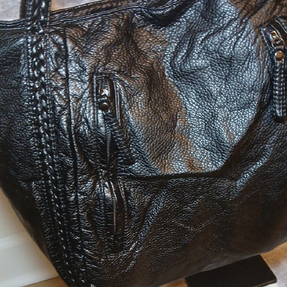 Chic Black Women's Tote Bag - Picture 2 of 7